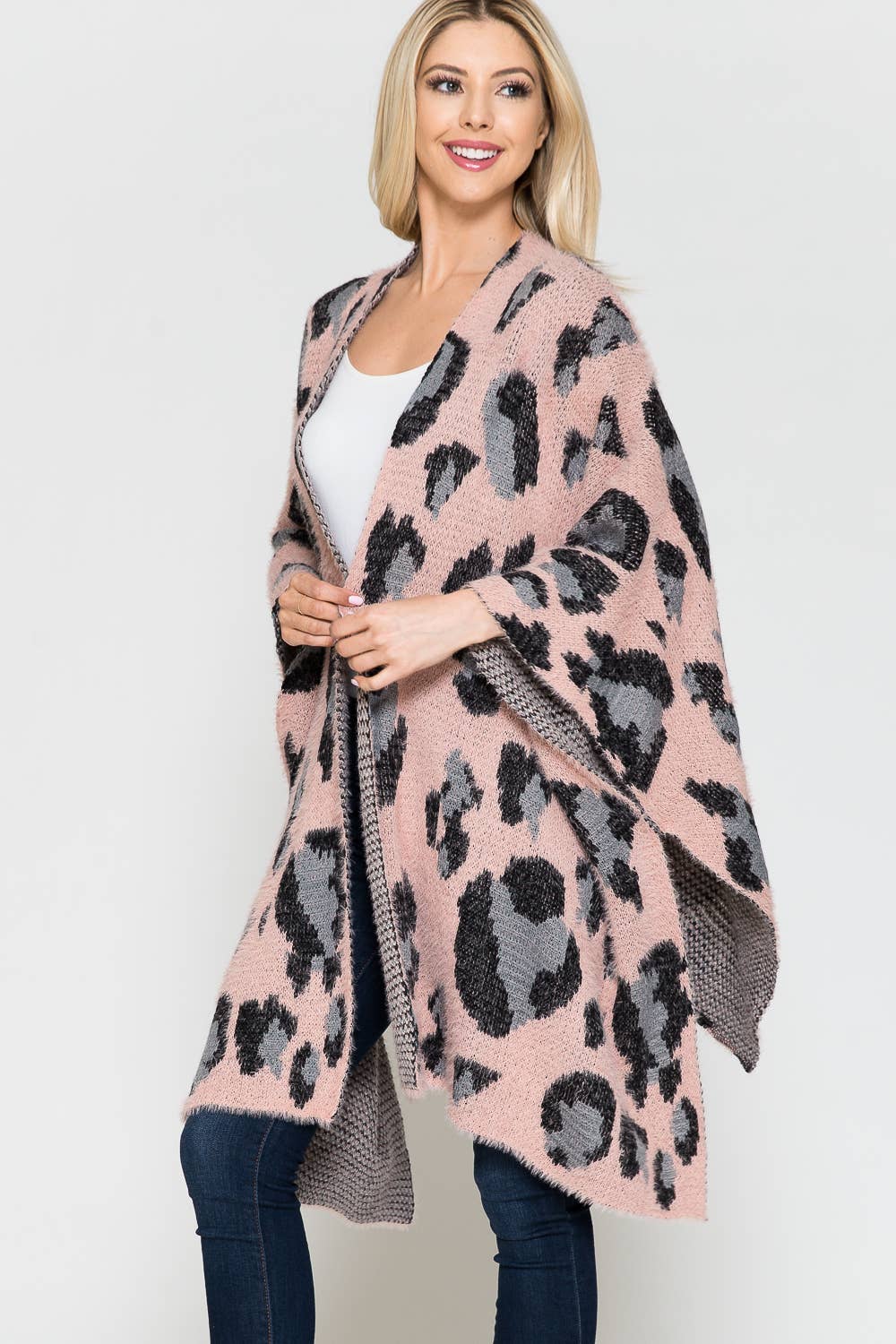 Chloe's Leo || Eyelash Detailed Leopard Print Kimono