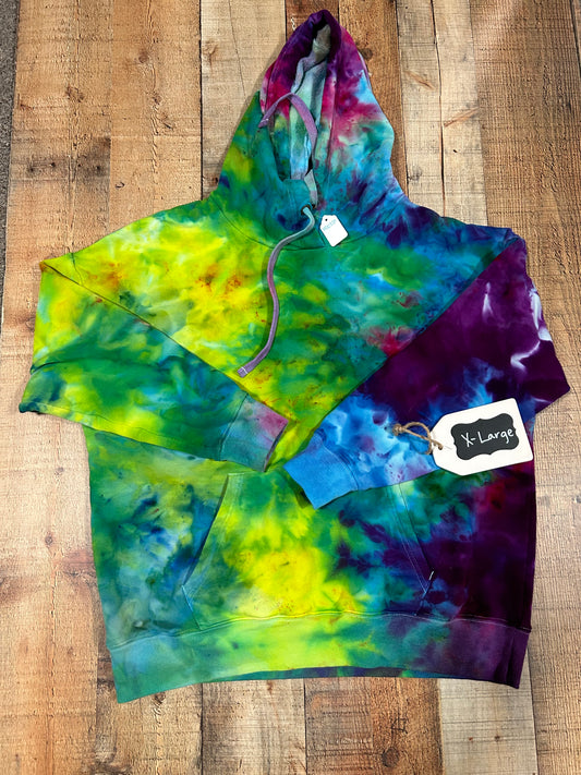 XL Women’s ice dyed Buffalo hoodie