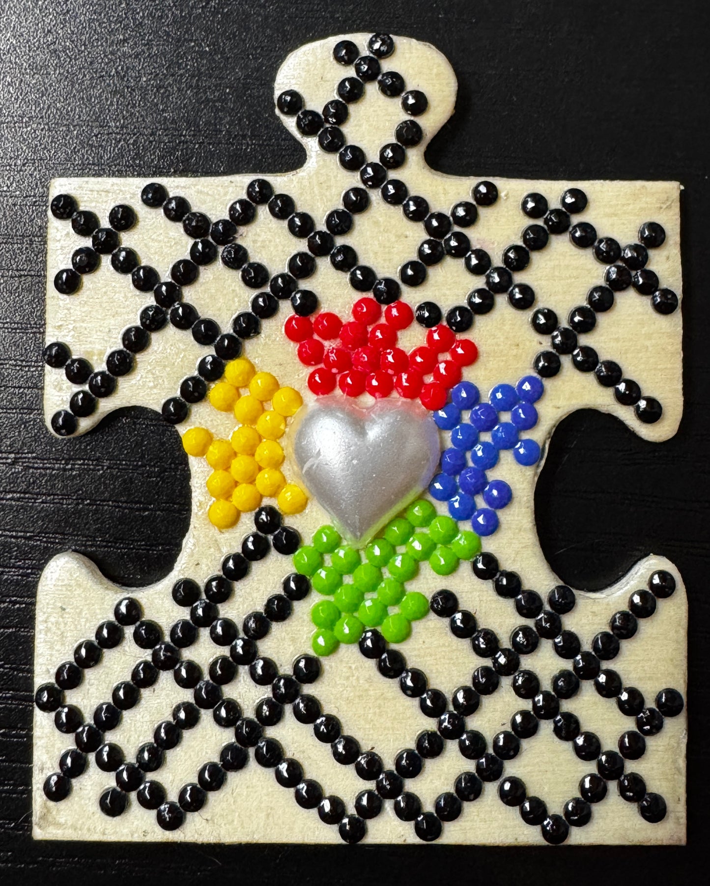 Autism Puzzle Piece Pearl heart magnet